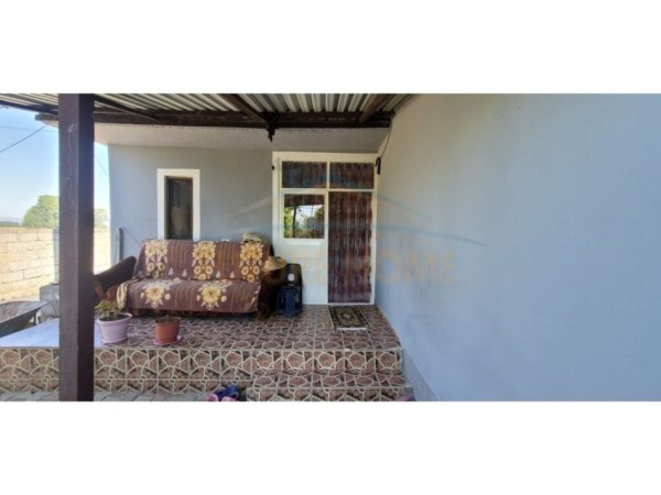 Korce, shitet shtepi 3+1 Kati 0, 67 m² 80.000 € (Sheqeras, Korçë)