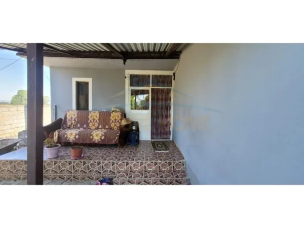 Korce, shitet shtepi 3+1 Kati 0, 67 m² 80.000 € (Sheqeras, Korçë)