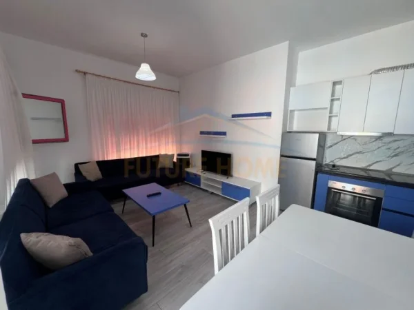 Tirane, jepet me qera apartament 2+1 Kati 4, 86 m² 450 € (ALI DEM KOMPLEKSI MANGALEM)
