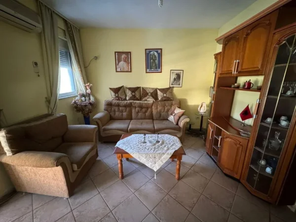 Durres, shitet apartament 2+1 Kati 3, 70 m² 77.000 € (Shkembi Kavajes)