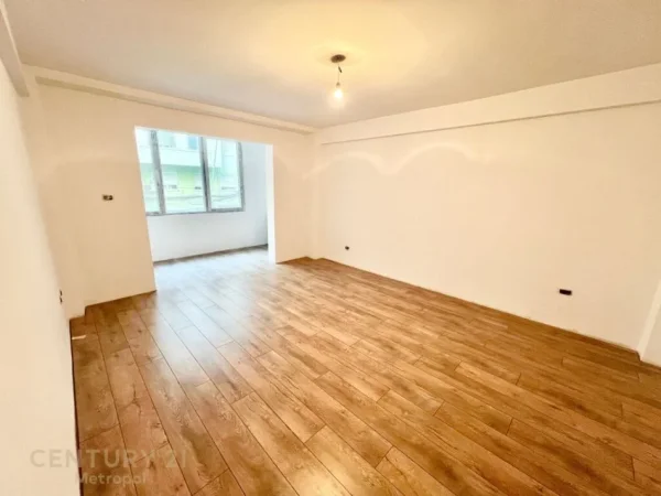 𝐓𝐢𝐫𝐚𝐧𝐞, 𝐣𝐞𝐩𝐞𝐭 𝐦𝐞 𝐪𝐞𝐫𝐚 𝐚𝐦𝐛𝐣𝐞𝐧𝐭 𝐛𝐢𝐳𝐧𝐞𝐬𝐢 𝐊𝐚𝐭𝐢 𝟏, 𝟏𝟒𝟎 𝐦² 𝟏.𝟏𝟎𝟎 € (𝐏𝐫𝐚𝐧𝐞 𝐒𝐡𝐞𝐬𝐡𝐢𝐭 𝐖𝐢𝐥𝐬𝐨𝐧, 𝐁𝐥𝐥𝐨𝐤, 𝐒𝐡𝐞𝐬𝐡𝐢 𝐖𝐢𝐥𝐥𝐬𝐨𝐧)