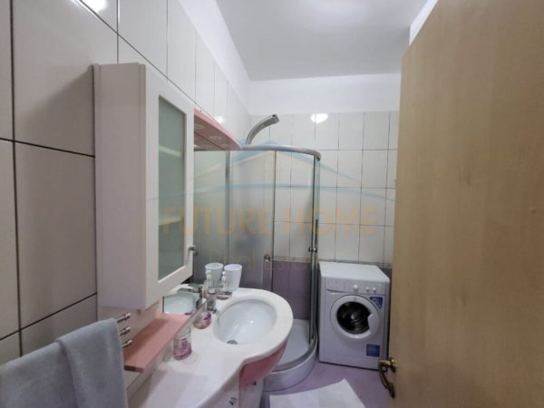 Durres, jepet me qera apartament 2+1 Kati 4, 100 m² 800 € (Vollga, Durres)