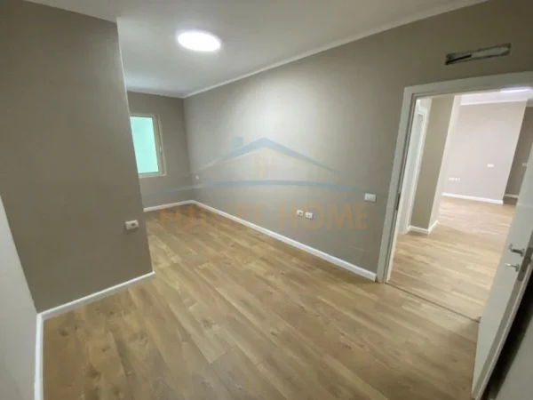 Durres, shitet apartament 2+1 Kati 2, 103 m² 199.000 € (Durres)