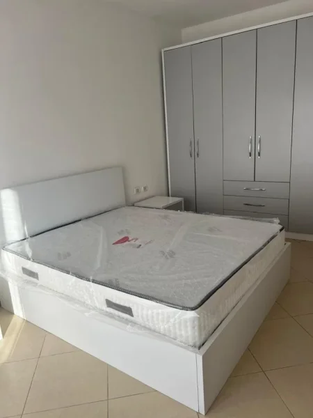Tirane, Apartament 1+1 me qira  Kati 6, 79 m² 400 € (Teodore Keko)