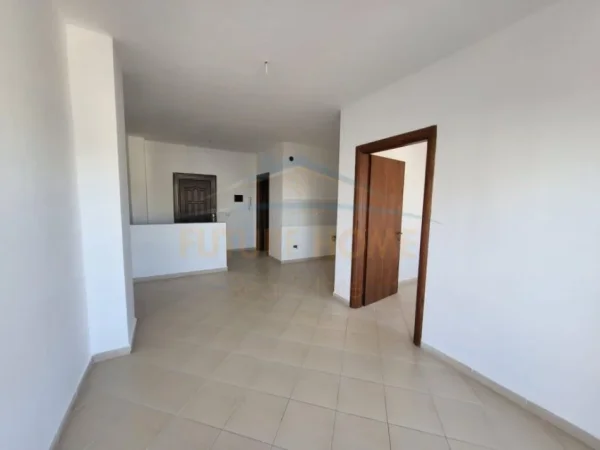 Durres, shitet apartament 1+1 Kati 5, 53 m² 83.000 € (Plazh Iliria, Durres)