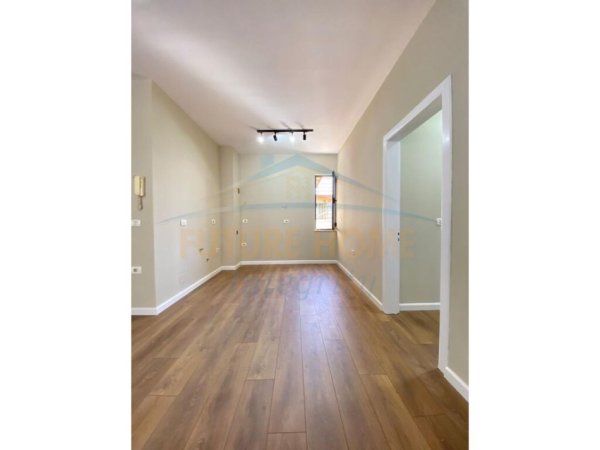 Tirane, shitet apartament 2+1 Kati 5, 90 m² 185.000 € (Pazari i Ri)