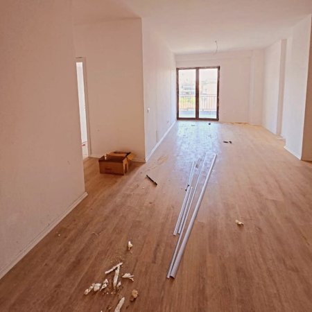 Tirane, shitet apartament 2+1+Aneks+Ballkon Kati 4, 118 m² 246.000 € (Pazari i Ri)