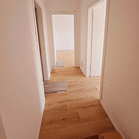 Tirane, shitet apartament 2+1+Aneks+Ballkon Kati 4, 118 m² 246.000 € (Pazari i Ri)