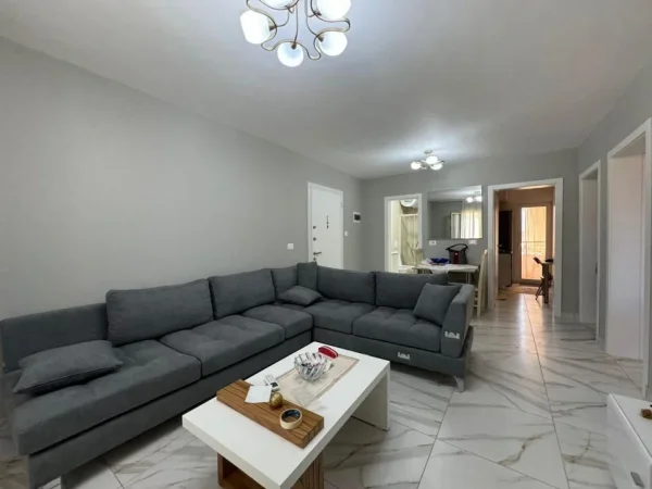 Tirane, shitet apartament 2+1+Aneks+Ballkon , 80 m² 139.000 € (Pazari i Ri)