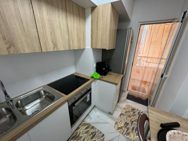 Tirane, shitet apartament 2+1+Aneks+Ballkon , 80 m² 139.000 € (Pazari i Ri)