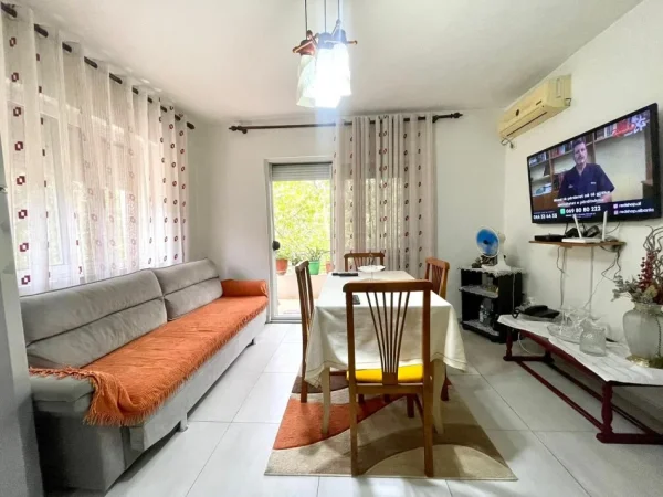 Tirane, shitet apartament 2+1 , 81 m² (Vasil Shanto)