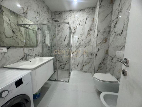 Tirane, jepet me qera apartament 1+1 Kati 6, 56 m² 1.000 € 