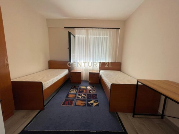 Tirane, jepet me qera apartament 2+1 Kati 2, 99 m² 700 € (kodra e diellit)