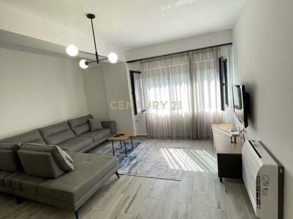 Tirane, jepet me qera apartament 2+1 Kati 2, 99 m² 700 € (kodra e diellit)