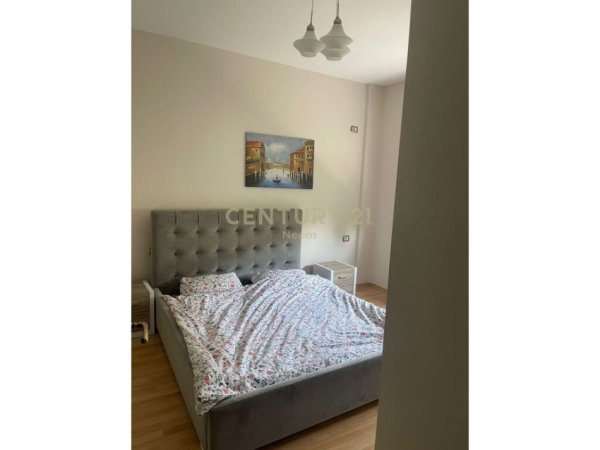 Tirane, jepet me qera apartament 2+1 Kati 4, 86 m² 500 € (rruga e elbasanit)
