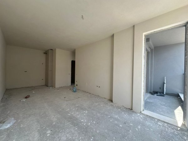 Tirane, shitet apartament 1+1+Ballkon , 66 m² 100.000 € (rruga elbasanit)