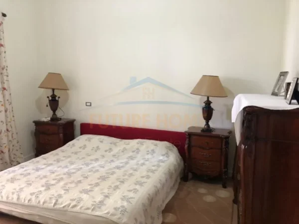Durres, shitet Vile 2 Katshe , 1.250 m² 500.000 € (Lura 1, Gjiri i Lalzit, Durres)