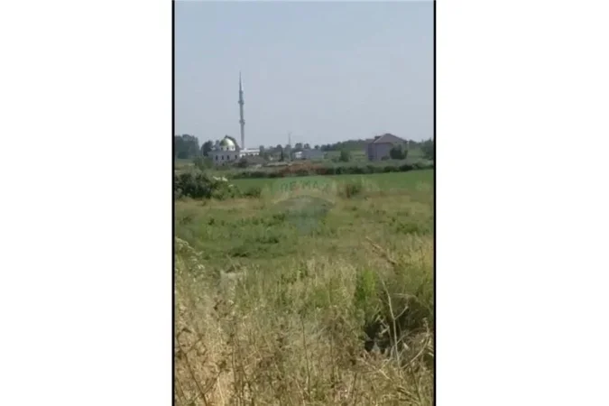 Durres, shitet truall , 9.356 m² (Gjiri i Lalzit, Shqipëri)