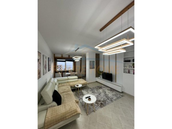 Durres, shitet apartament 2+1 Kati 2, 133 m² 200.000 € (Vollga, Durres)
