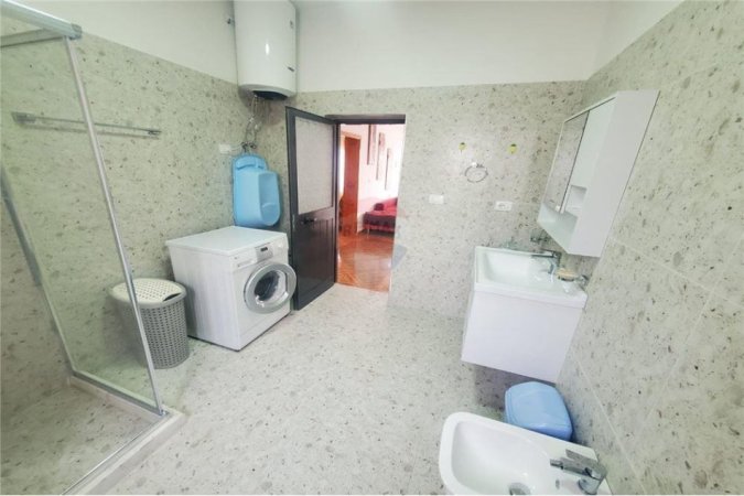 Tirane, jepet me qera 1+1 , 120 m² 350 € (Rruga Korabi - Don Bosko - Jordan Misja, Shqipëri)