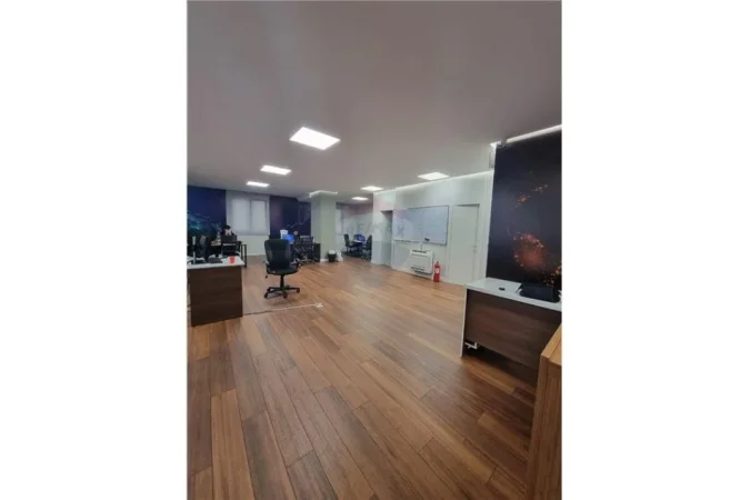 Tirane, shitet ambjent biznesi Kati 1, 133 m² 399.000 € (Shallvaret - Myslym Shyri - Shallvaret, Shqipëri)