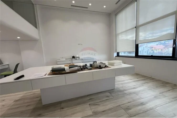 Tirane, shitet ambjent biznesi , 58 m² 270.000 € (Astir - Fabrika e Miellit, Shqipëri)