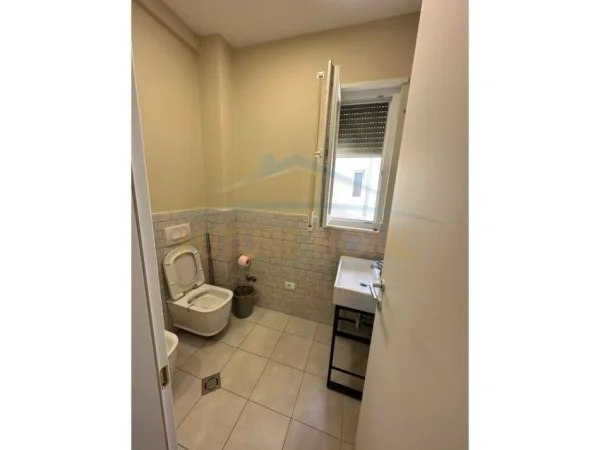 Durres, shitet Vile 2 Katshe , 259 m² 450.000 € (Gjiri Lalzit, Durrës)