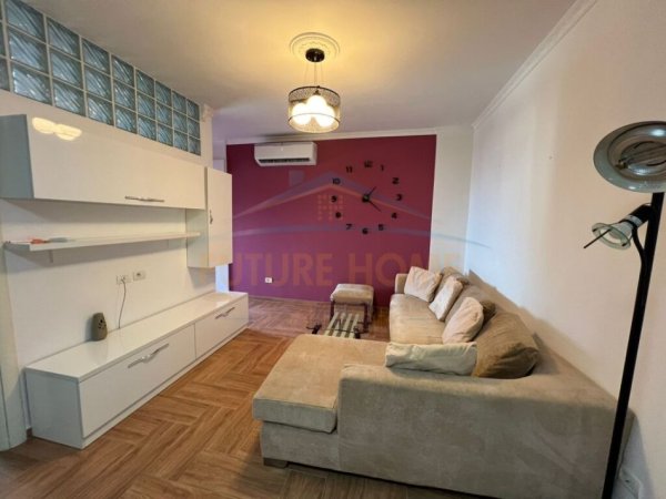 Durres, jepet me qera apartament 2+1 Kati 11, 83 m² 500 € (UKD, Durres.)