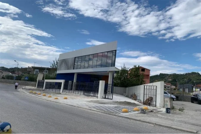 Tirane, jepet me qera ambjent biznesi , 300 m² 3.500 € (njesia adminsitrative Kashar - Zonë Industriale, Shqipëri)