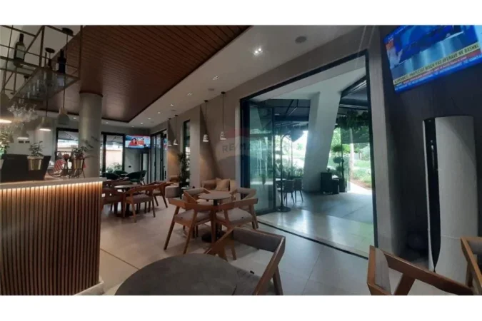 Tirane, jepet me qera bar-kafe , 262 m² 2.000 € (Rruga Ndre Mjeda - 21 Dhjetori, Shqipëri)