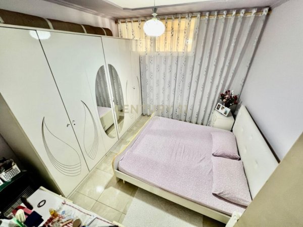 Tirane, jepet me qera apartament 1+1 Kati 5, 78 m² 400 € (astir)