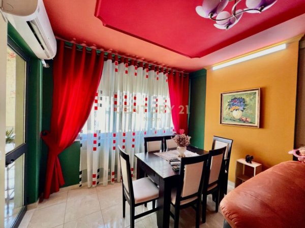 Tirane, jepet me qera apartament 1+1 Kati 5, 78 m² 400 € (astir)