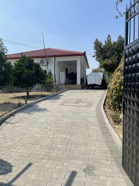 Kucove, shitet shtepi 2+1 , 88 m² 40.000 € (Rruga Luan Qafzezi)