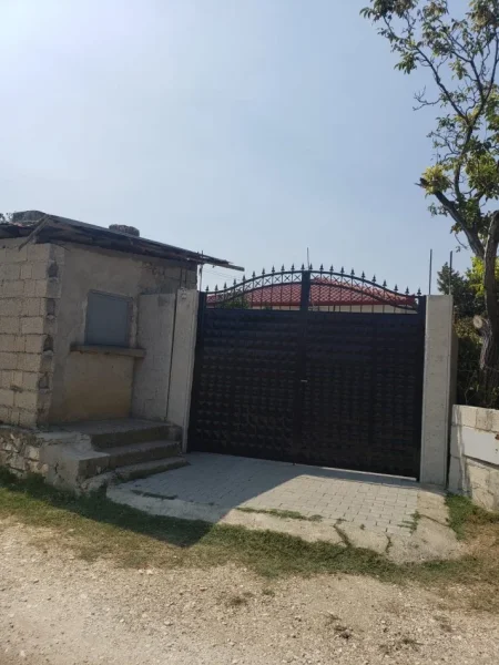 Kucove, shitet shtepi 2+1 , 88 m² 40.000 € (Rruga Luan Qafzezi)