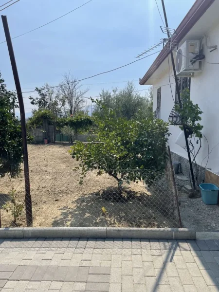 Kucove, shitet shtepi 2+1 , 88 m² 40.000 € (Rruga Luan Qafzezi)