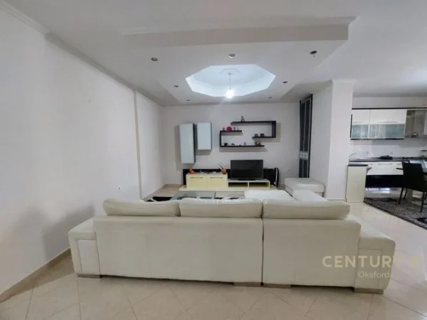 jepet me qera  Bulevardi Migjeni