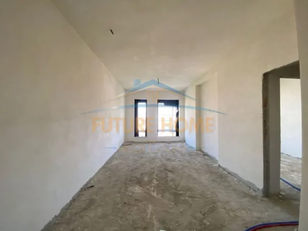Tirane, shitet apartament 1+1+Ballkon Kati 6, 71 m² 181.000 € (Rruga e Kavajes)