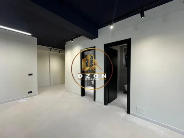 Ambient Biznesi për Qira në Qendër!