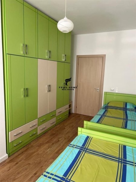 Tirane, jepet me qera apartament 2+1+Ballkon Kati 2, 110 m² 800 € (RRUGA E ELBASANIT)