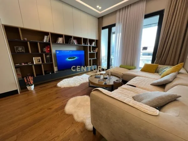 Tirane, jepet me qera apartament 2+1+Aneks+Ballkon Kati 10, 100 m² 1.300 € (Square 21)
