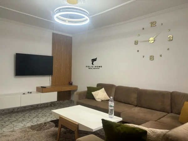 Tirane, jepet me qera apartament 2+1 Kati 2, 90 m² 600 € (LAPRAKE)