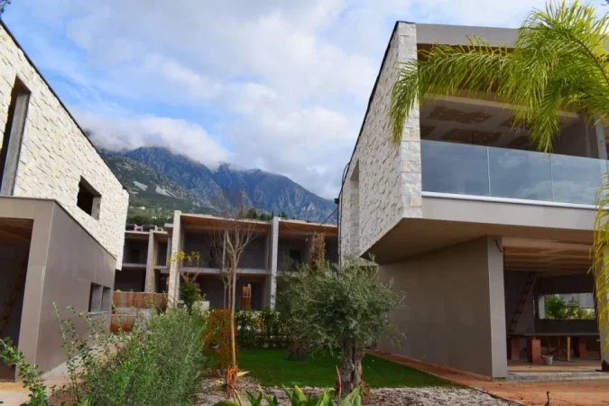 Vlore, shitet Vile 3+1 , 180 m² (Drimadhes)