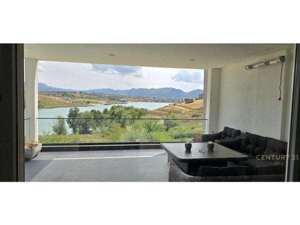 Tirane, shes Vile 2 Katshe Kati 2, 373 m² 850.000 € (FARKE)