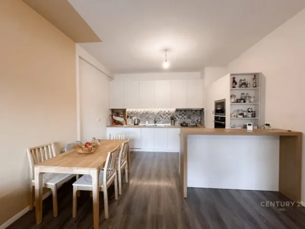 Tirane, shes apartament 2+1+Aneks+Ballkon Kati 2, 101 m² 198.000 € (Rruga Xhanfize Keko Tirana, Albania)