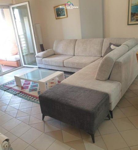 Tirane, jepet me qera apartament 2+1 Kati 3, 115 m² 700 € (Mozaiku i Tiranes)