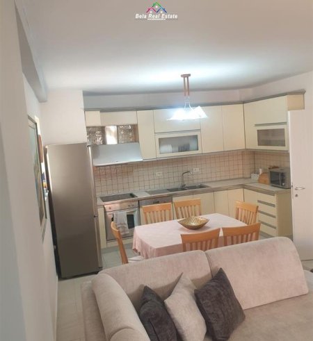 Tirane, jepet me qera apartament 2+1 Kati 3, 115 m² 700 € (Mozaiku i Tiranes)