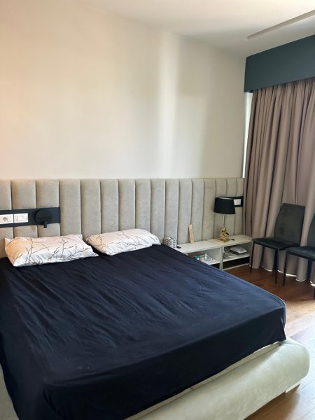 Tirane, jepet me qera apartament 2+1+Ballkon Kati 7, 120 m² 1.300 € (SQUARE 21, RRUGA E KAVAJES)