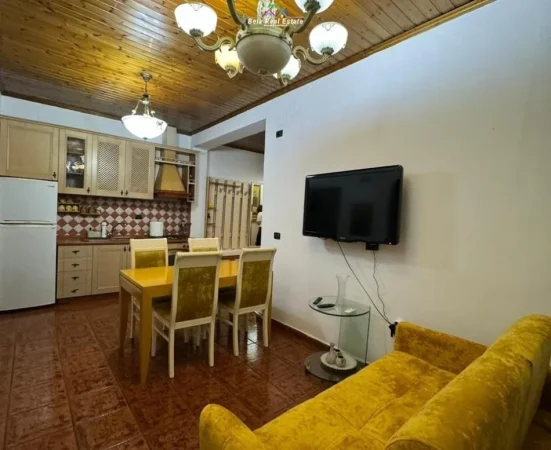 Tirane, jepet me qera apartament 2+1 Kati 6, 98 m² 600 € (rruga Reshit Collaku)