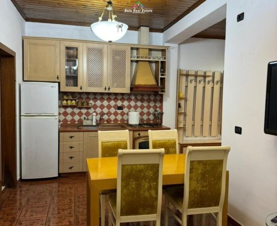 Tirane, jepet me qera apartament 2+1 Kati 6, 98 m² 600 € (rruga Reshit Collaku)