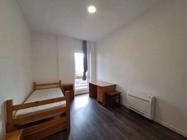 Tirane, jepet me qera 3+1+Ballkon , 173 m² 800 € (Garden Residence Turdiu-Fusha Aviacionit)